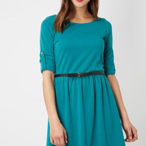 Vestido con cinturón