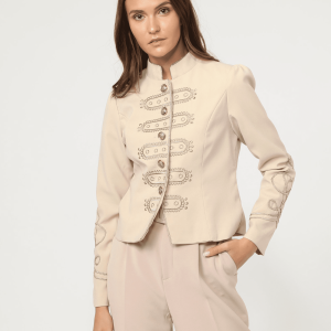Chaqueta bordada