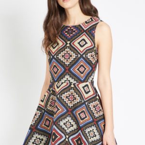 VESTIDO CON VUELO OK