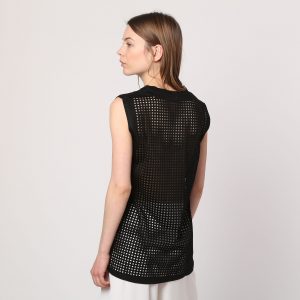 Blusa con espalda calada