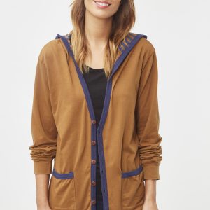 Chaqueta con capucha