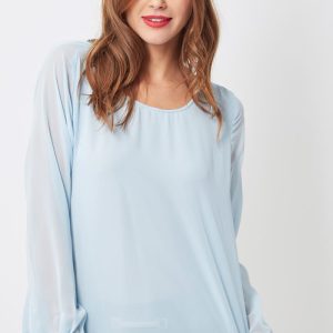 Blusa fluida con pedrería