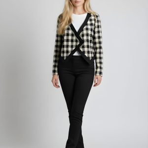 Chaqueta corta estampada con ribete